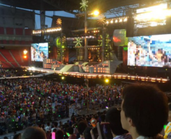 豊田スタジアムスタンド1階席ステージ近く見え方